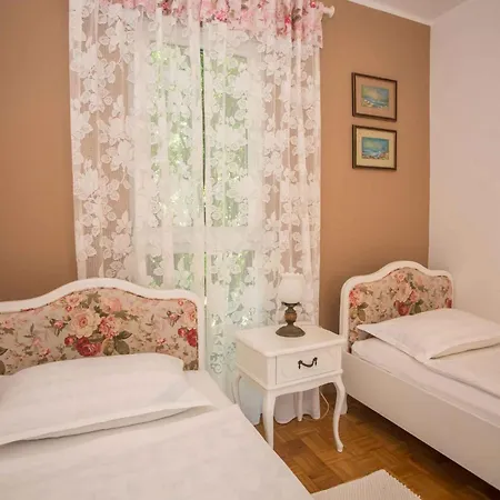 Apartment In - Istrien 52017